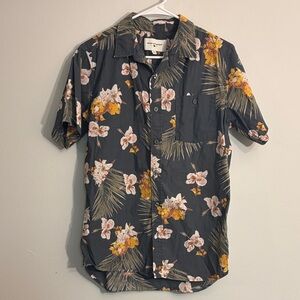 Modern amusement Hawaiian Floral Print Men's Shirt size medium